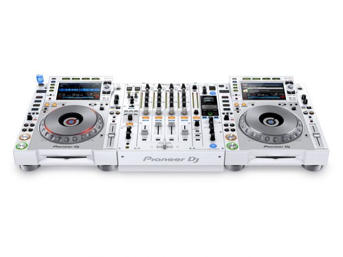 Pioneer DJ CDJ2000 NXS2 Wit LTD en DJM900 NXS2 Wit LTD DJ set