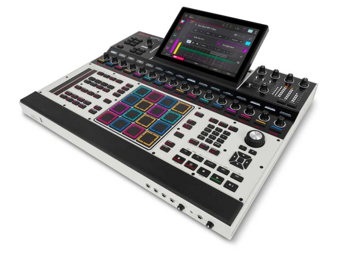 Akai MPC XL Voorkant