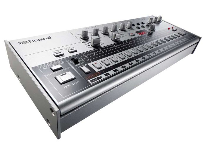 Roland Boutique TR-06 angled left side