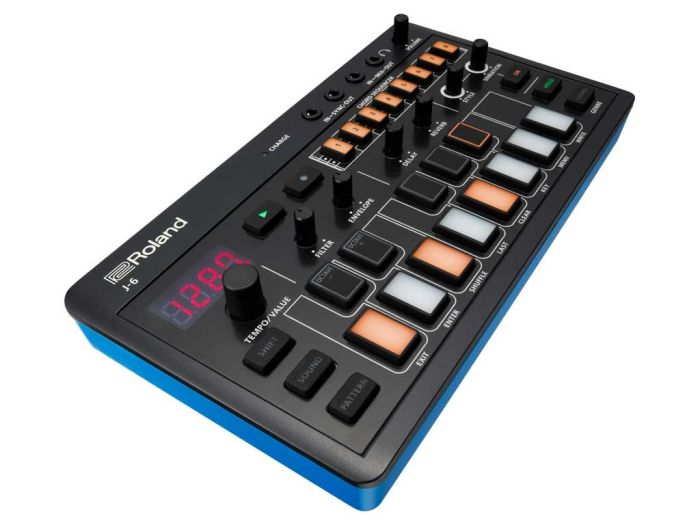 Roland J-6 Zijkant