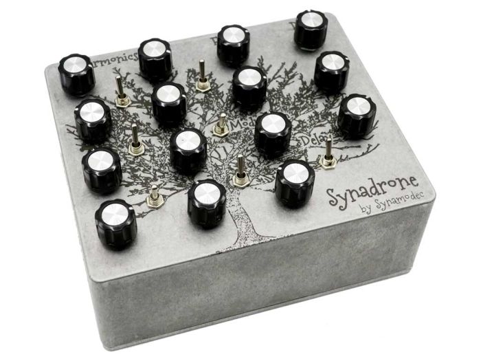 Synamodec Synadrone Voorkant