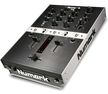 Numark X5 24-bit digitale mixer