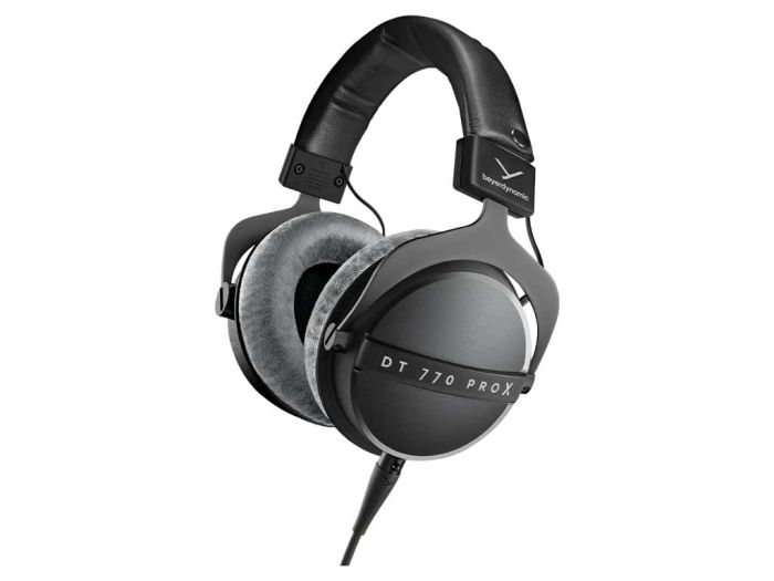 Beyerdynamic DT-770 PRO X main angle