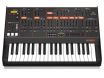 Behringer Odyssey Analoge Synthesizer Voorkant