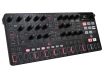 IK Multimedia UNO Synth Pro X Zijaanzicht rechts