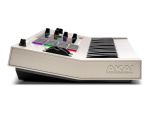 Akai MPC Key 37 G2 Zijkant