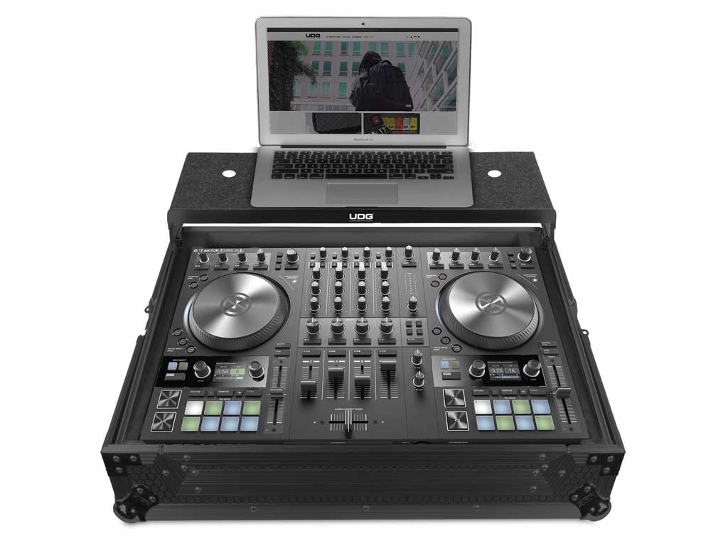 UDG Ultimate Flight Case Traktor Kontrol S4 MK3 Black Plus (Laptop Shelf)