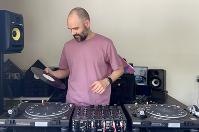 Artist Profile: David Leese Artist Profile: David Leese