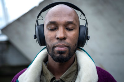 Wat is het verschil tussen Hi-Fi en studio hoofdtelefoons? Wat is het verschil tussen Hi-Fi en studio hoofdtelefoons?